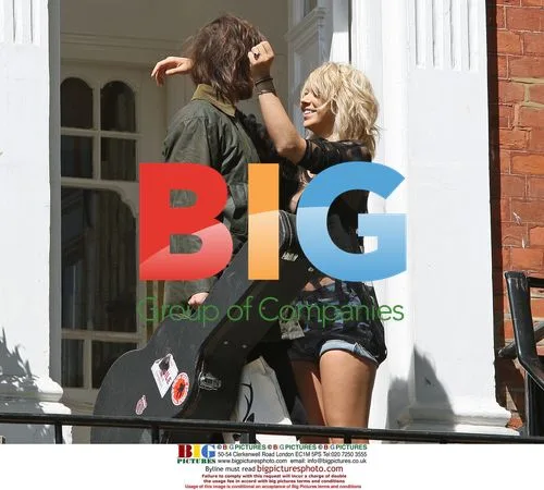 Katia Ivanova and mystery man leave home
