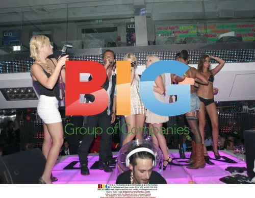 Doug Reinhardt Parties in Saint Tropez