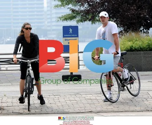 Justin Timberlake and Jessica Biel Biking in NYC
