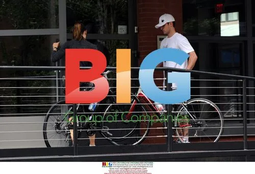 Justin Timberlake and Jessica Biel Bike Ride