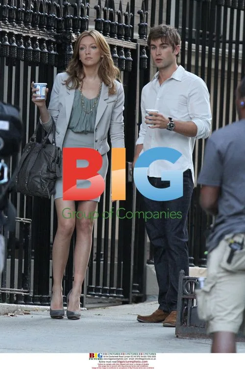 Chace Crawford and Katie Cassidy on 'Gossip Girl' Set