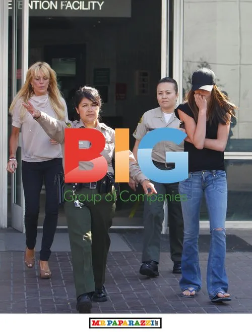 Dina and Ali Visit Lindsay at Jail