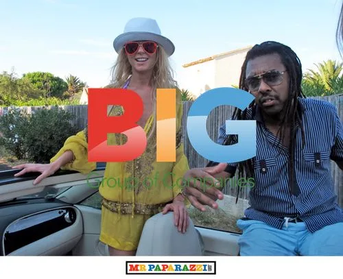 Tara Reid, Jeffery Dread and Michael Axtmann on Holiday in France