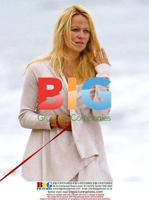 Pamela Anderson Strolling in Malibu