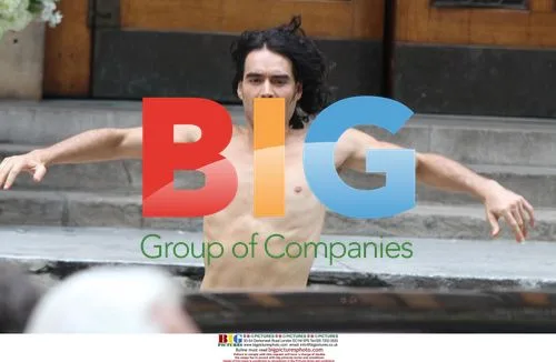 Russell Brand films 'Arthur' in NYC