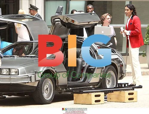 Russell Brand and Luis Guzman on 'Arthur' set