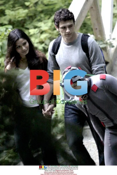 James Franco and Freida Pinto on 'Rise of the Apes' set