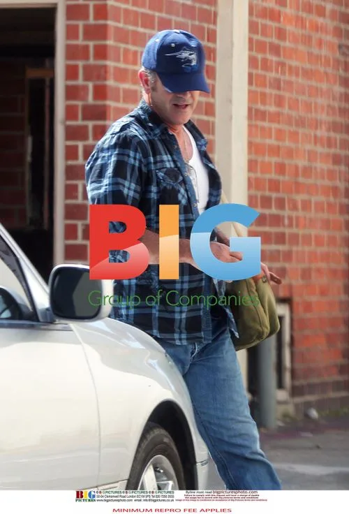 Troubled Mel Gibson Spotted