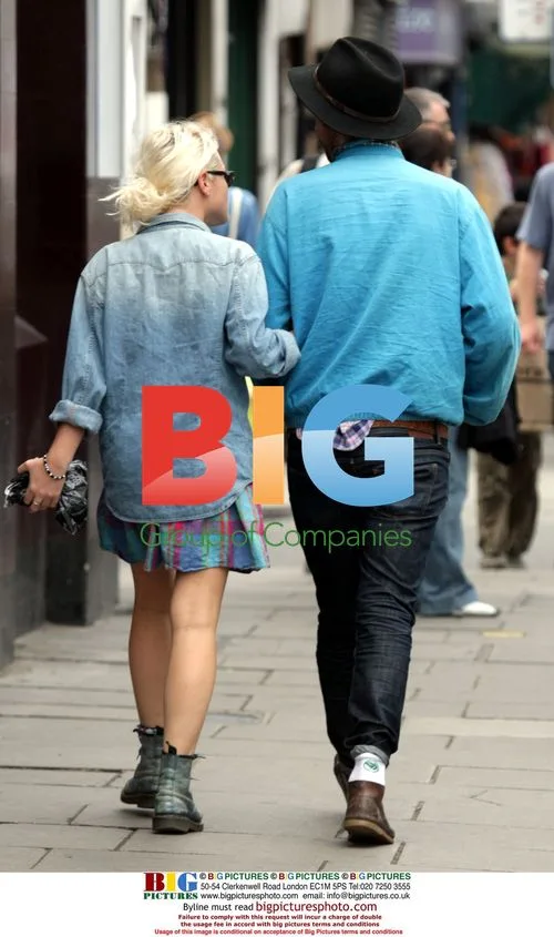 Jaime Winstone and boyfriend on Portobello Rd