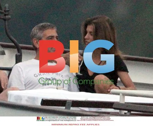 Clooney and Canalis Celebrate Anniversary on Yacht