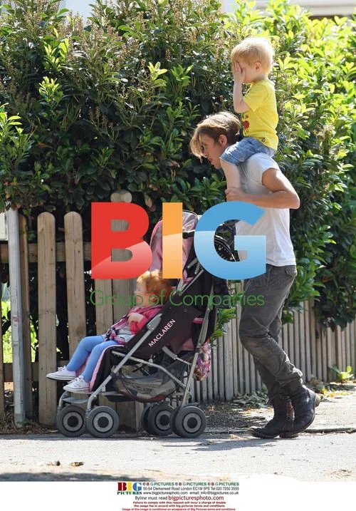 Mark Owens with children in London park