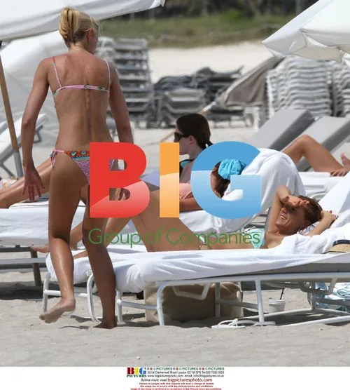 Simone Lambe sunbathing in Miami