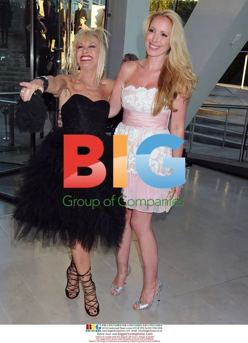 Betsey Johnson and Lulu Johnson at 2010 CFDA Awards