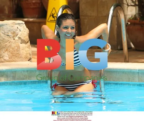 Roxanne Pallette Relaxes Poolside in Malta