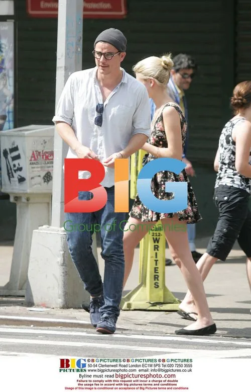Josh Hartnett Spotted with Mystery Girl