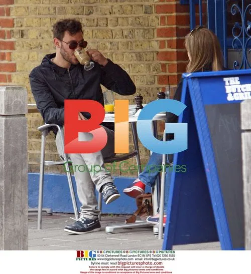 Will Young has coffee with assistant in London