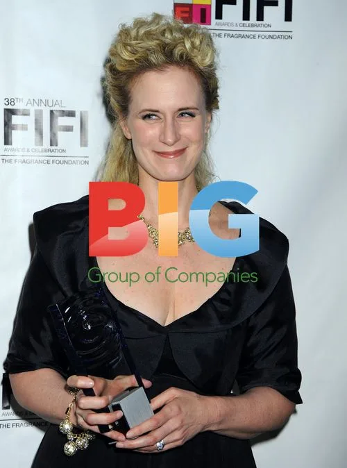 Marcy Fisher at 2010 FiFi Awards