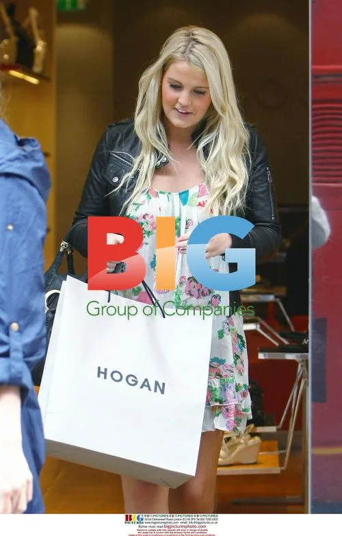 Kitty Spencer Shopping in London