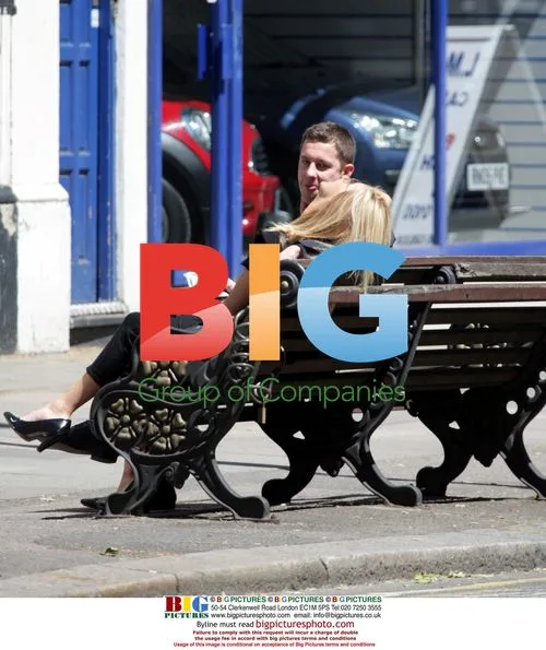 Kate Walsh and Phil Taylor Spotted Kissing