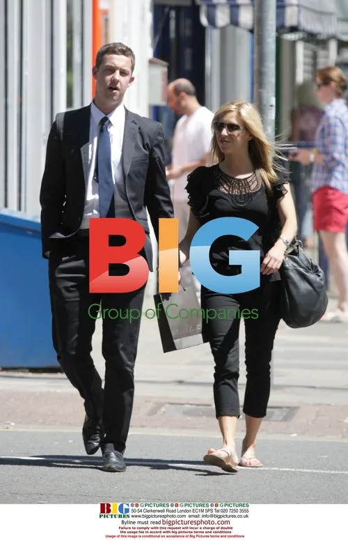 Kate Walsh and Phil Taylor spotted kissing