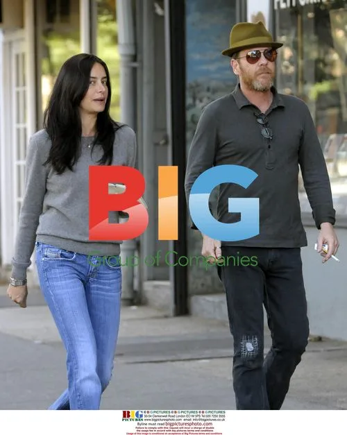 Kiefer Sutherland with girlfriend in NYC