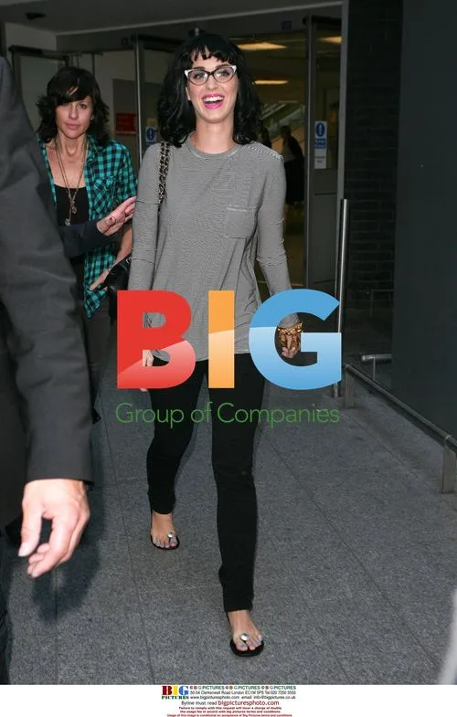 Katy Perry Arriving at Heathrow