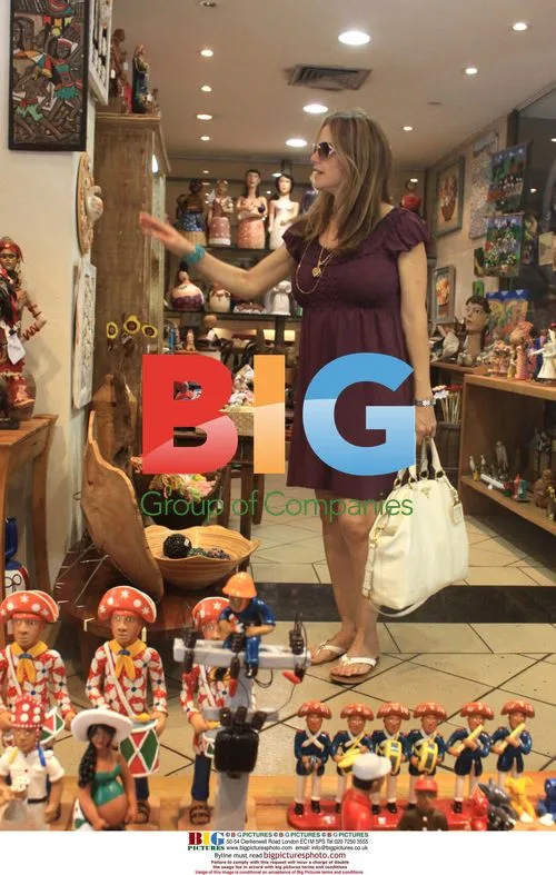 Kelly Preston Pregnant Shopping in Rio