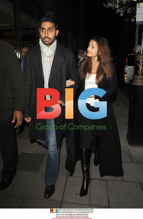Aishwarya Rai & Abhishek Bachchan Leaving Restaurant