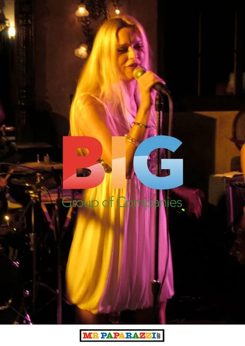 Anouska De Georgiou Sings at Hollywood Club