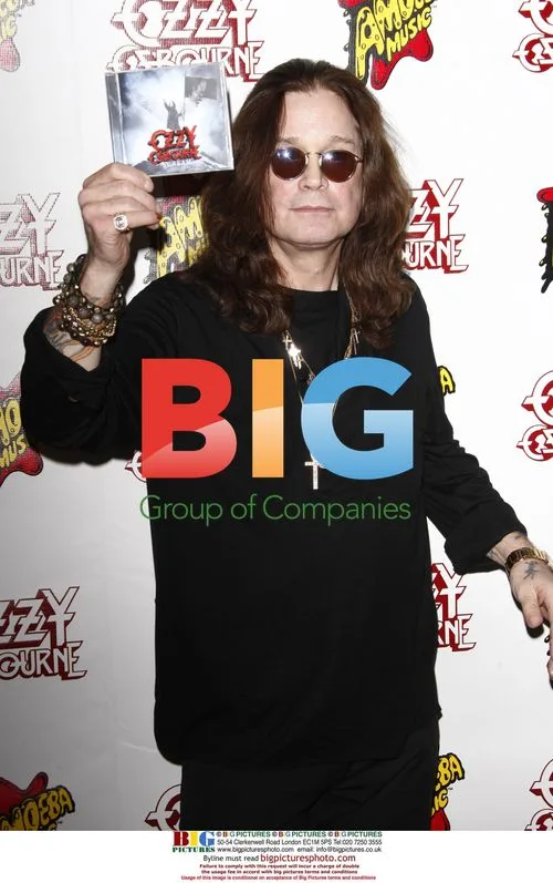 Ozzy Osbourne Signing Autographs