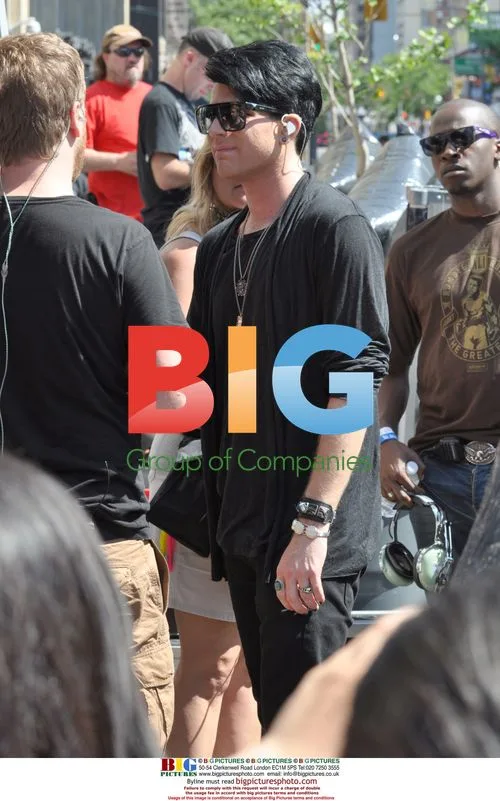 Adam Lambert Rehearses for MMVAs
