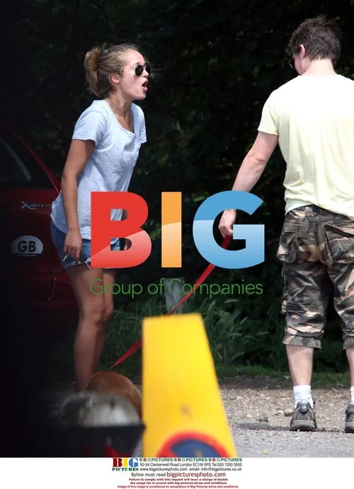 Kim Sears walks dog with Andy Murray