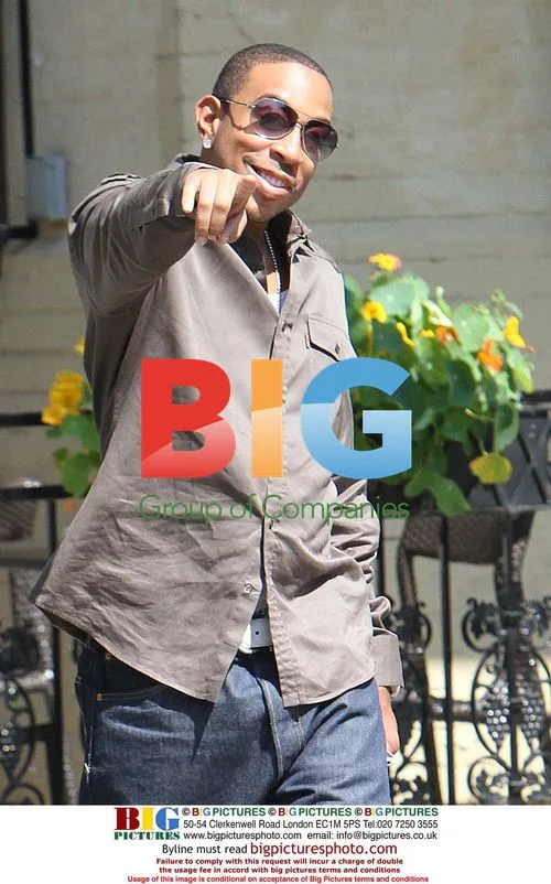 Ludacris Spotted Shopping in Toronto