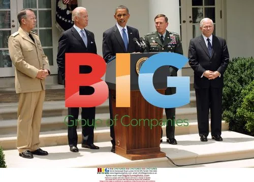 Obama announces Petraeus as Afghanistan commander
