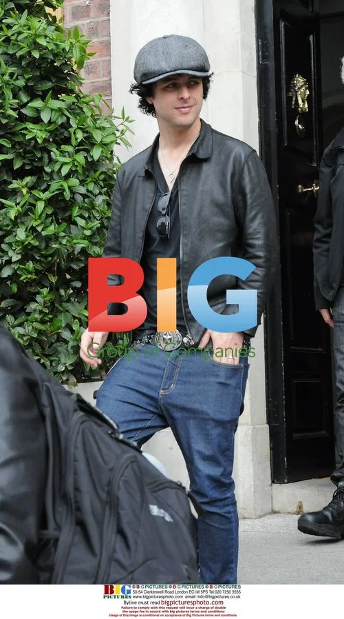 Green Day members leave Dublin Hotel
