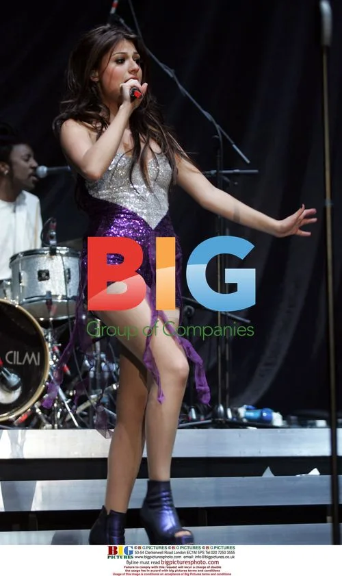 Gabriella Cilmi Performing in Newcastle