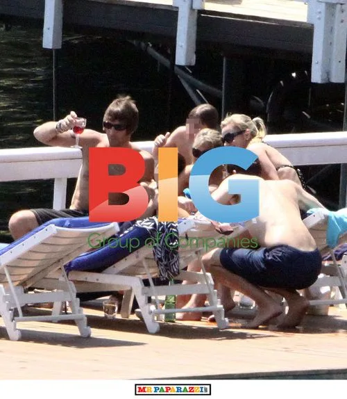 Celebs Chill at Italian Wedding