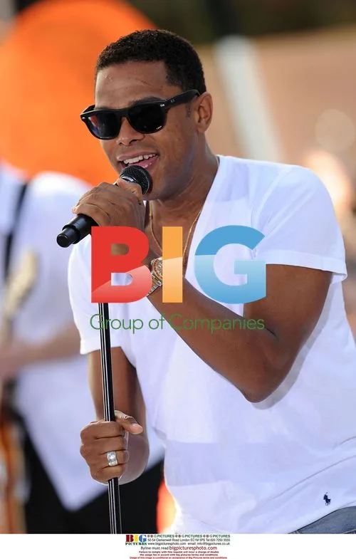 Maxwell performs at 'Today' show