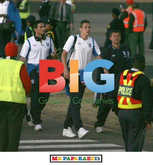 England football team arrives in Bloemfontein
