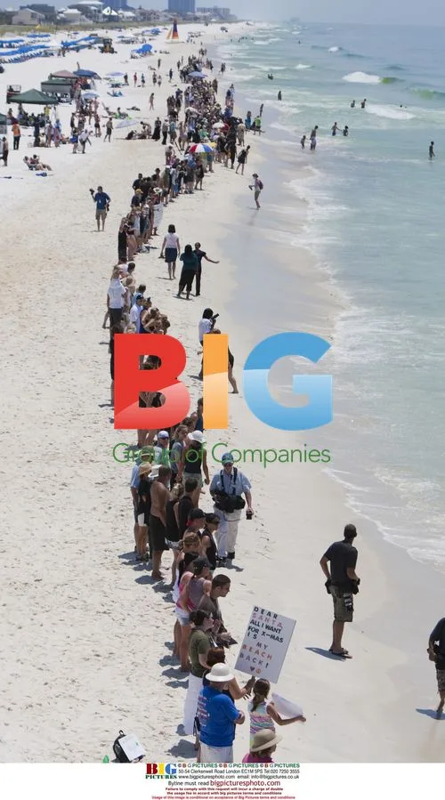 Charlie Crist at Hands Across the Sand protest