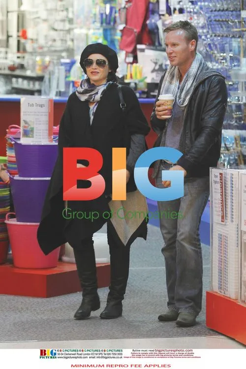 Dannii Minogue and Kris Smith Shopping