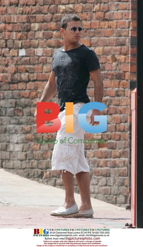 Ryan Thomas Leaving Coronation Street Set