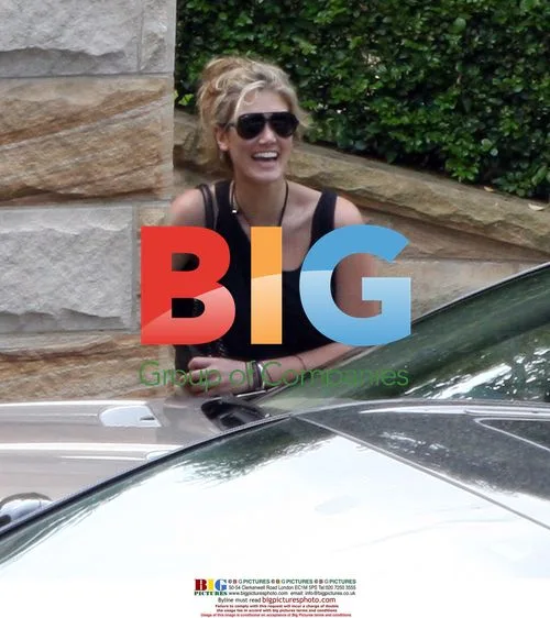 Delta Goodrum Leaving Driving Lesson Barefoot