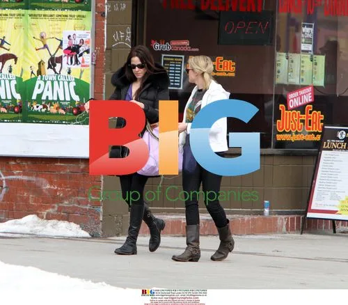 Mary-Louise Parker with family in Toronto