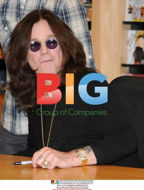 Ozzy Osbourne Signs Autobiography