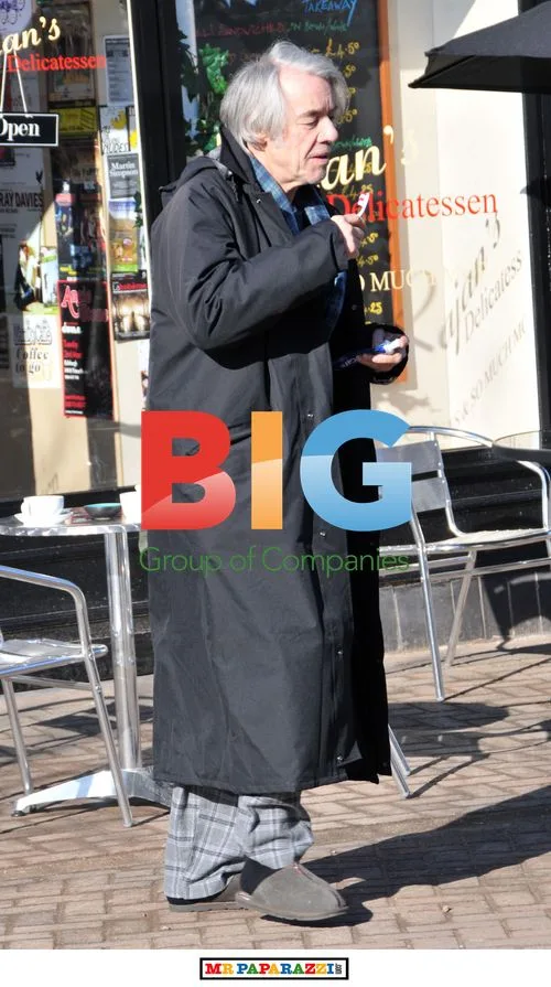 Roger Lloyd Pack in Pyjamas on Set