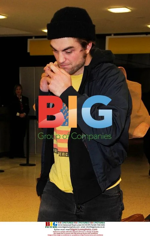 Robert Pattinson at JFK Airport