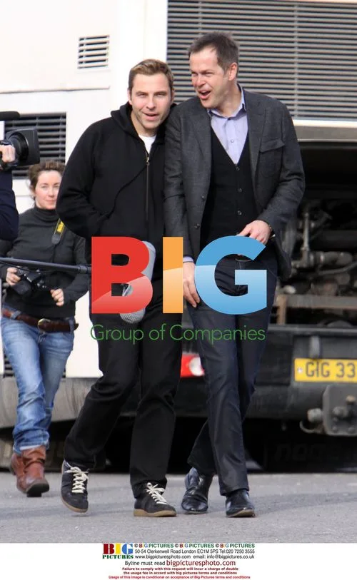 Walliams Rests in Peter Jones' Maybach