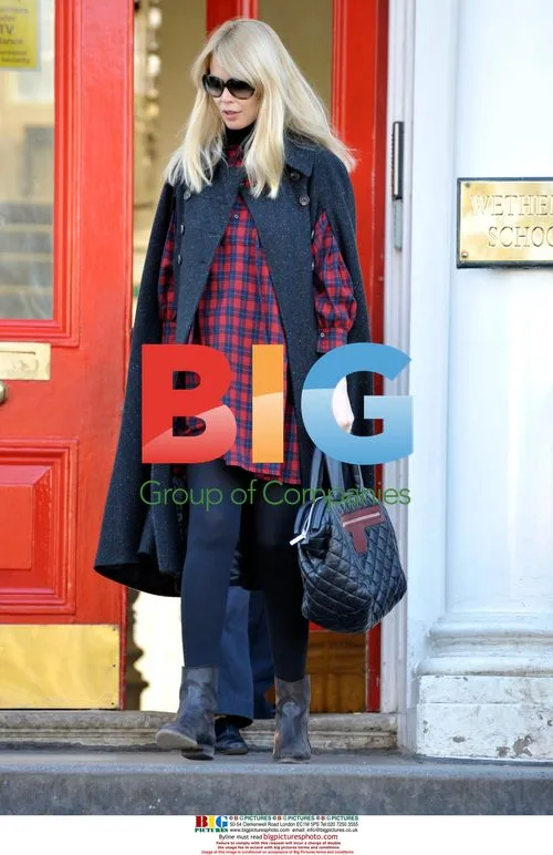 Claudia Schiffer Drops Kids Off