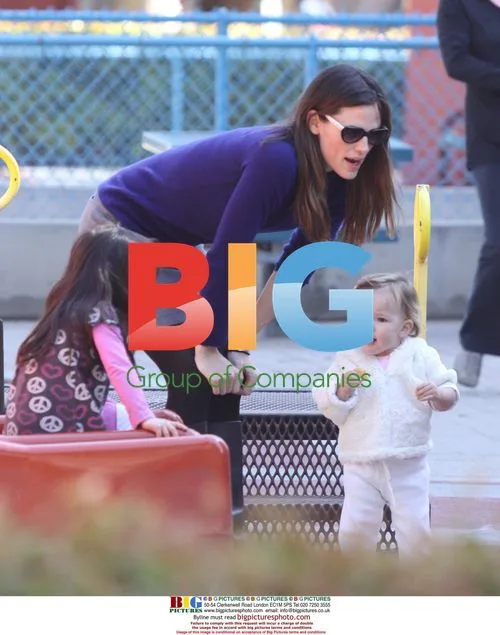 Jennifer Garner and daughters at the park